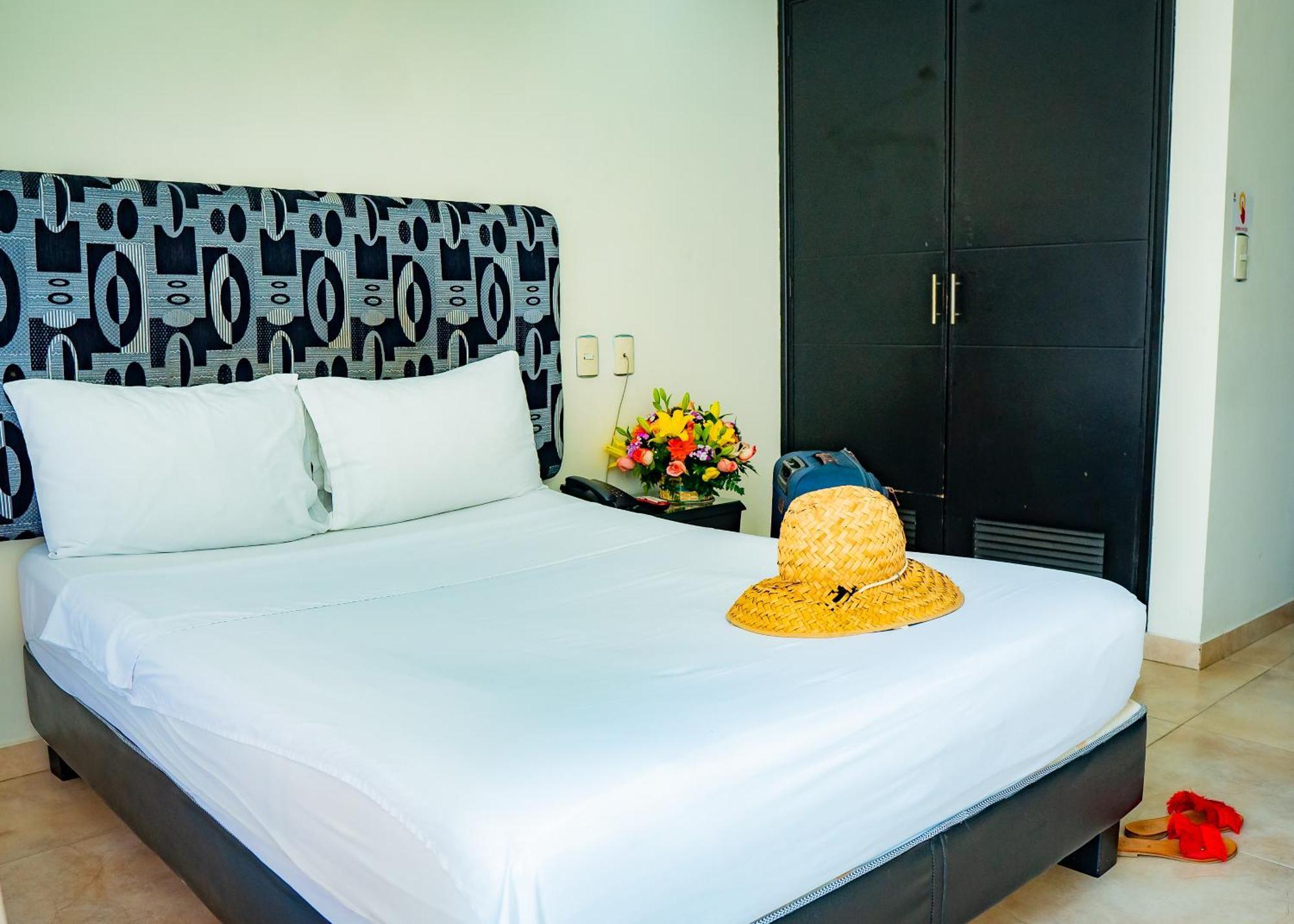 Kalina Hotel Girardot Buitenkant foto