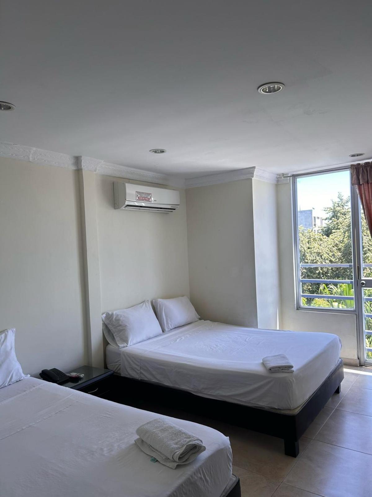 Kalina Hotel Girardot Buitenkant foto